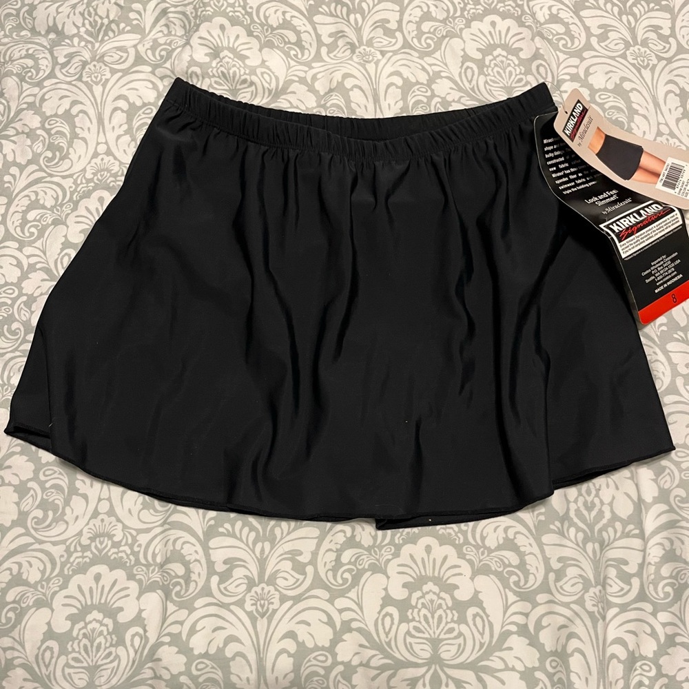 Miraclesuit New black swim skirt with attached shorts